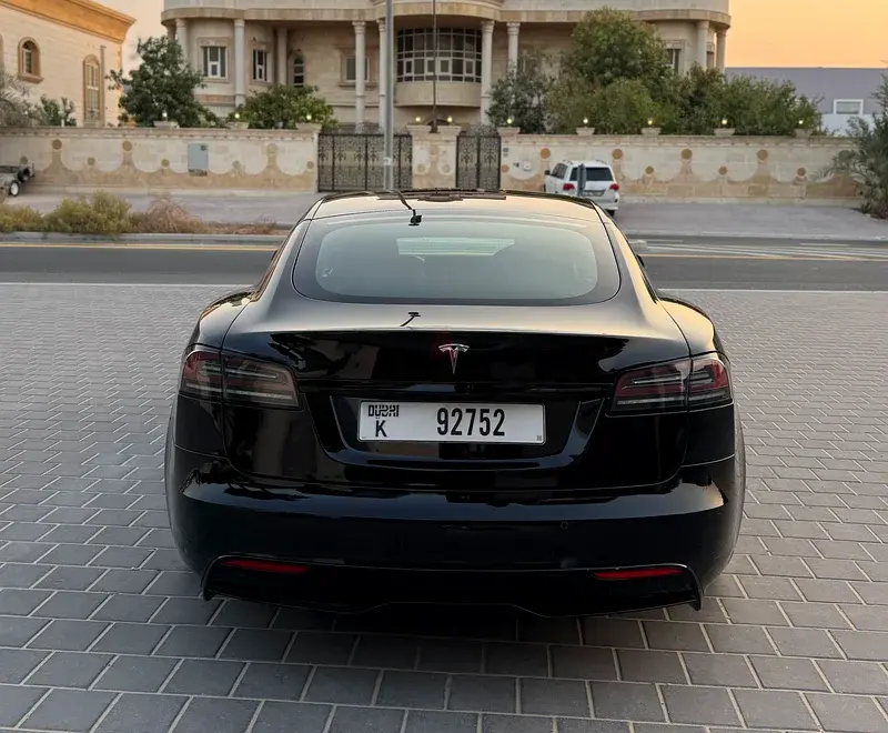 Tesla Model S 2022
