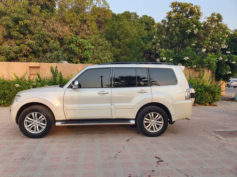 ميتسوبيشي باجيرو 2018