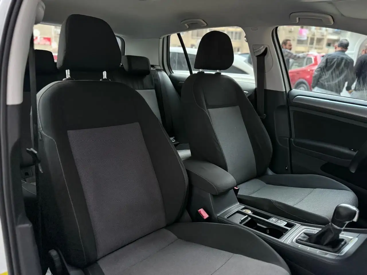 فولكس واجن جولف 2015