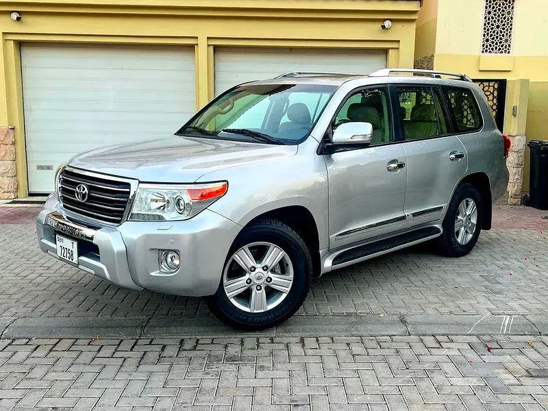 Toyota Land Cruiser 2013