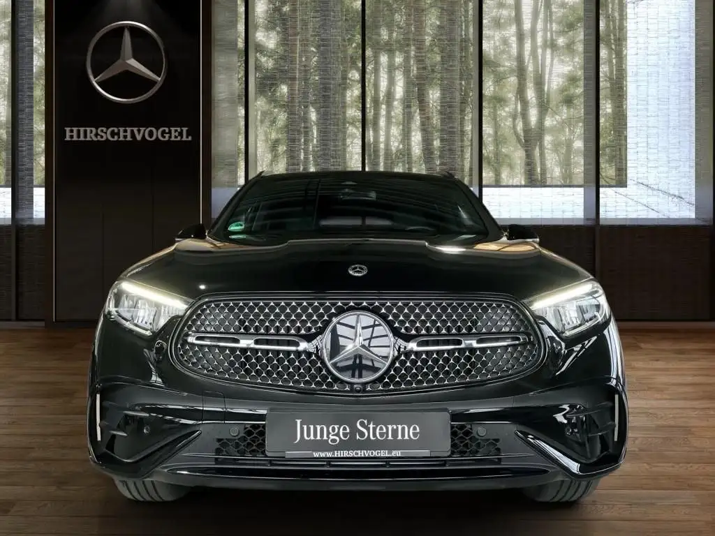 Mercedes Benz GLC Class 2023