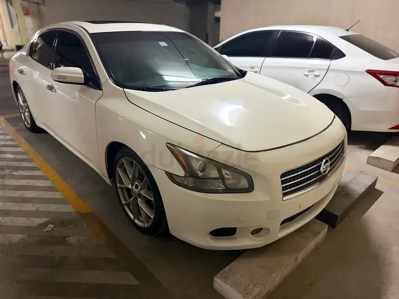 Nissan Maxima 2011