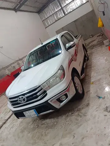 تويوتا هيلوكس 2016