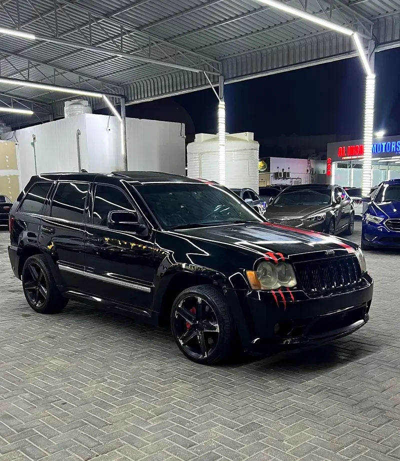 جيب جراند شيروكي 2010