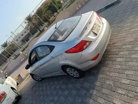 Hyundai Accent 2015