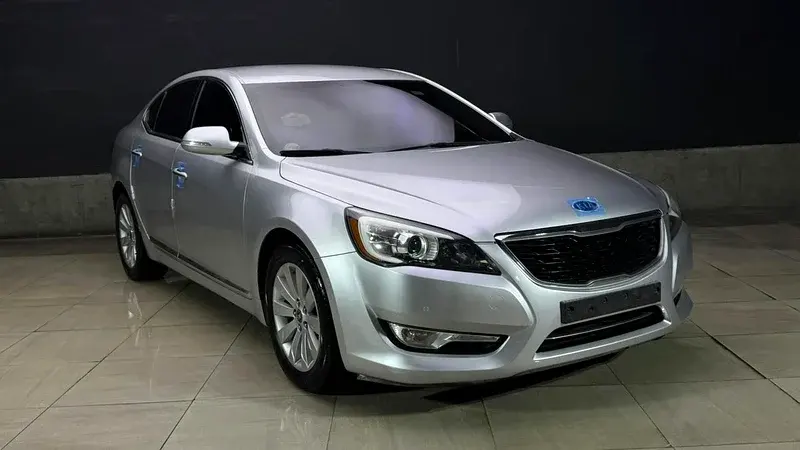Kia Cadenza 2013