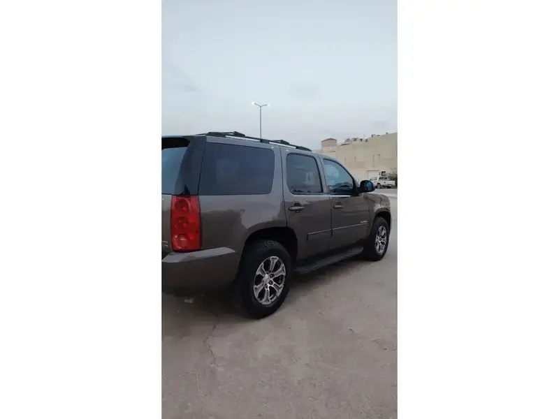 جي إم سي يوكن 2012