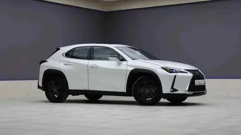 New Lexus UX 200 2024