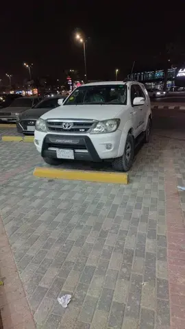 تويوتا فورتشنر 2007