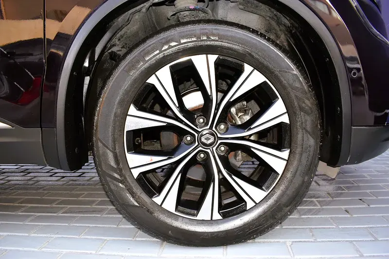 رينو كوليوس 2023