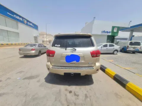 تويوتا سيكويا 2013