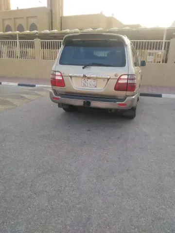 تويوتا لاند كروز 2005
