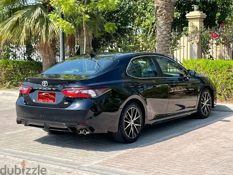 Toyota Camry 2021