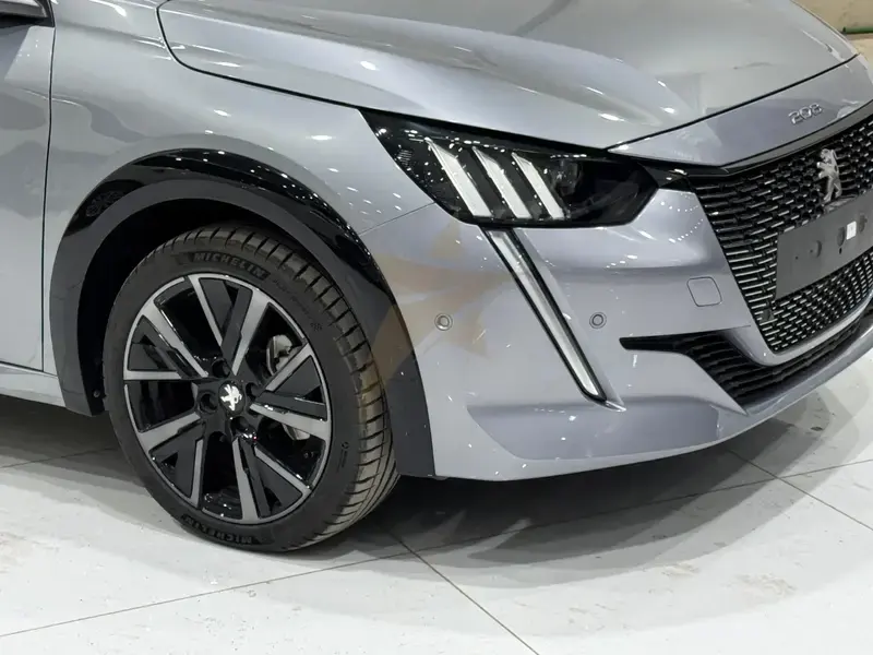 بيجو 208 جي تي 2023