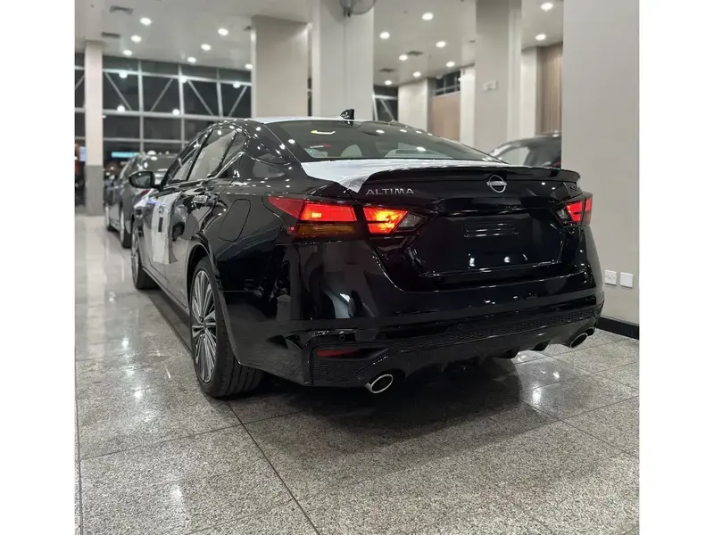 Nissan Altima 2025