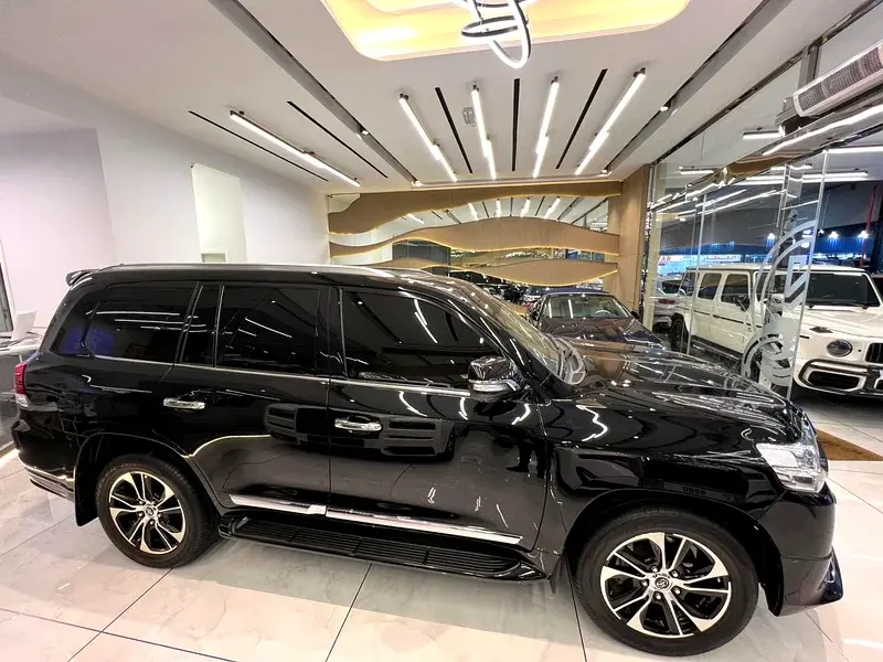 Toyota Land Cruiser 2021