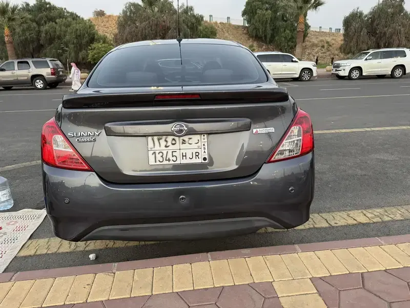 Nissan Sunny 2022