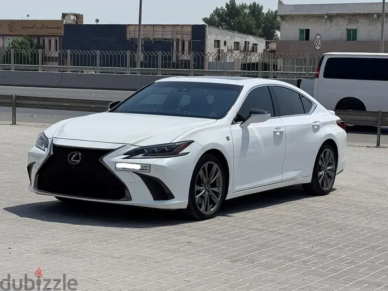 Lexus ES 2019