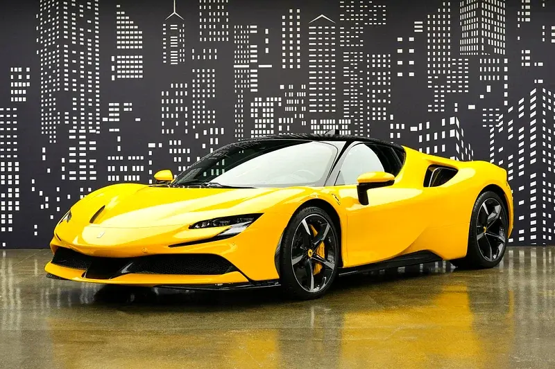 فيراري SF90 Stradale 2022