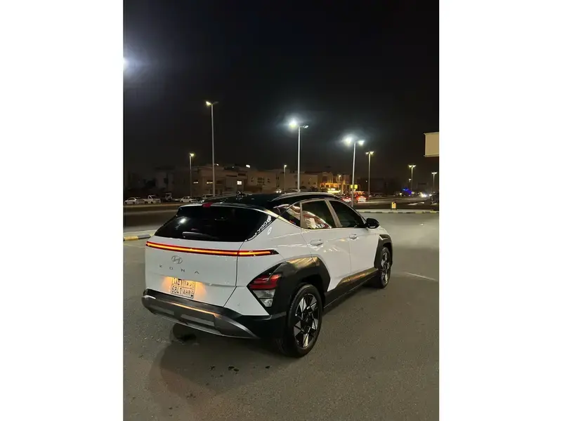 Hyundai Kona 2025