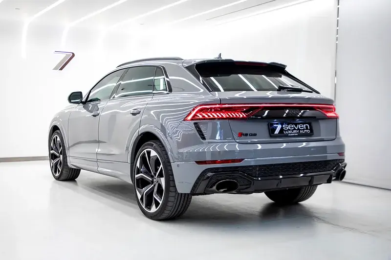Audi RS Q8 2023