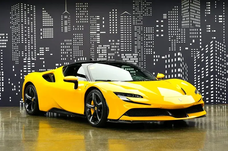 فيراري SF90 Stradale 2022