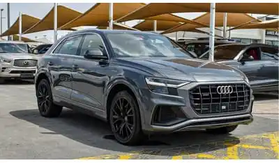 Audi Q8 S Line