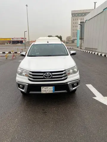 تويوتا هيلوكس 2021