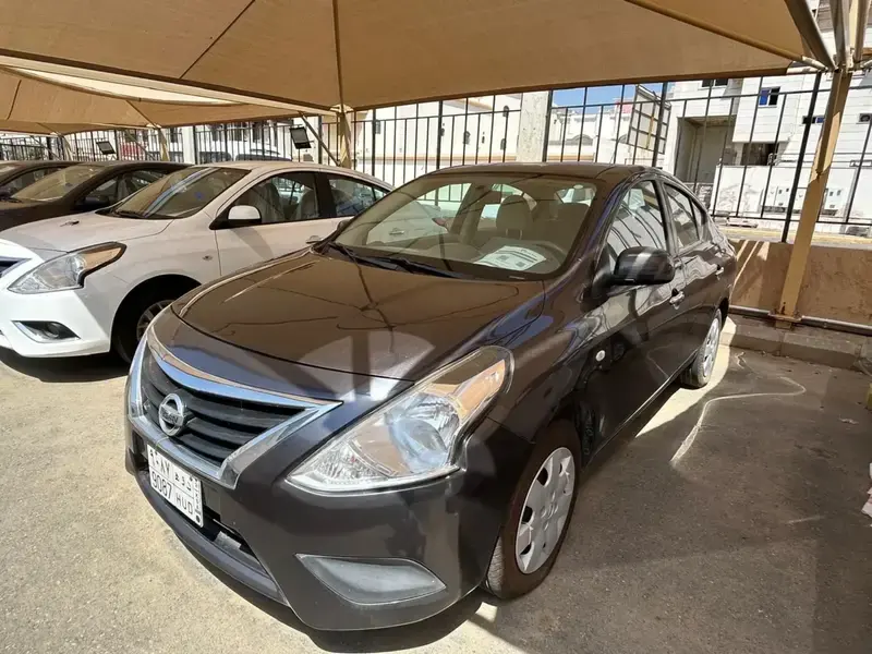 Nissan Sunny 2021