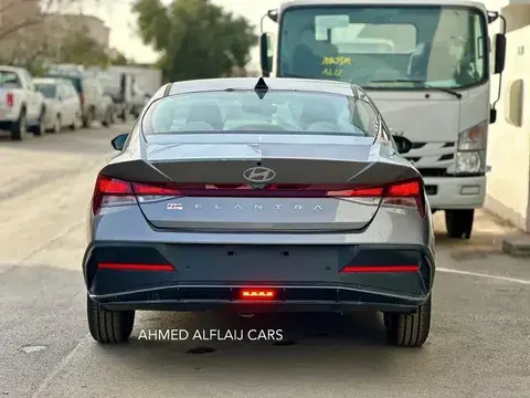 New Hyundai Elantra 2024