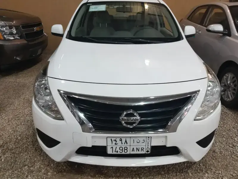 Nissan Sunny 2016