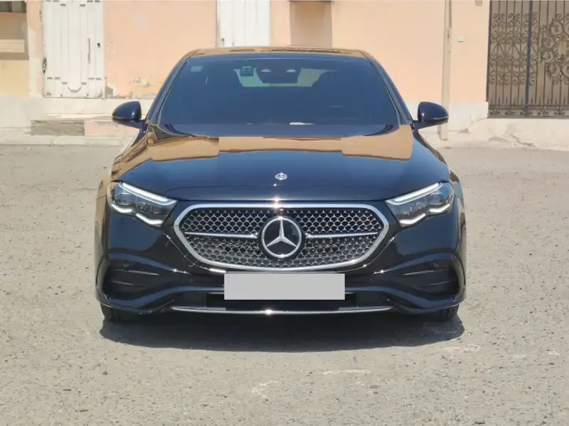 مرسيدس E 300 AMG-Line 2.0L twin turbo 4Matic 2024