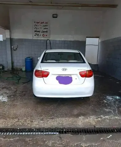 هيونداي إلنترا 2010