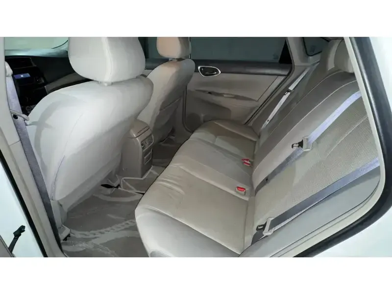 Nissan Sentra 2018