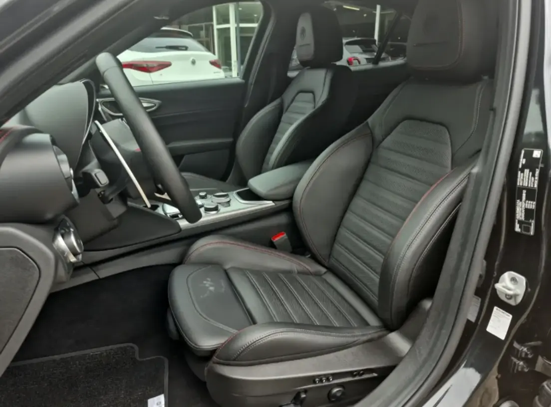 Alfa Romeo Giulia 2023