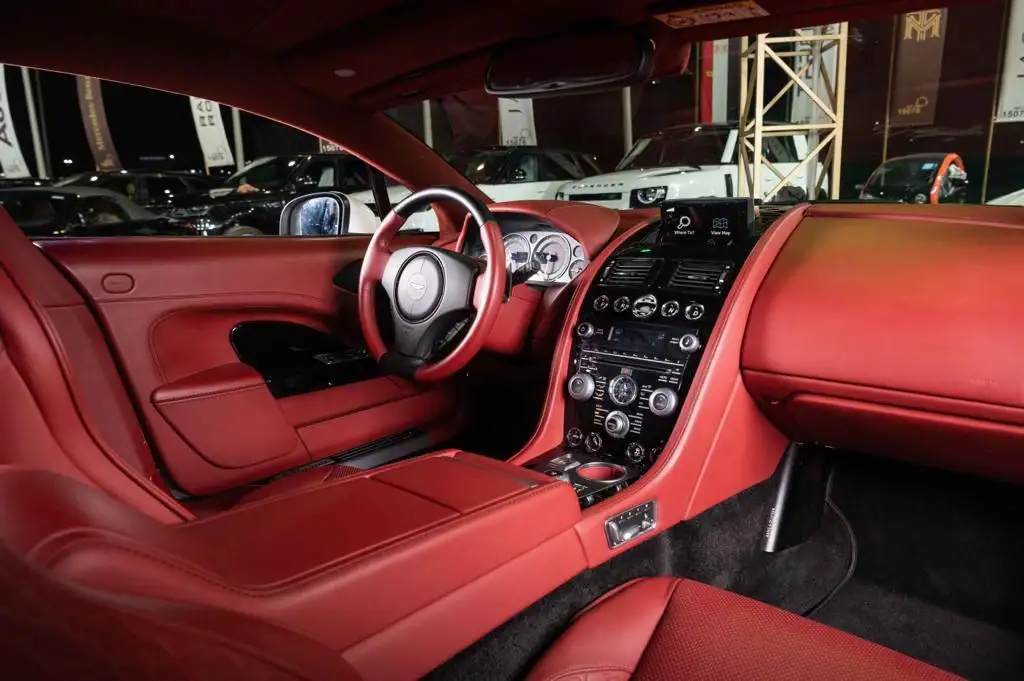 Aston Martin Rapid 2015