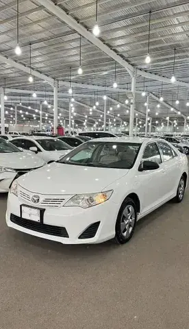 تويوتا كامري 2015