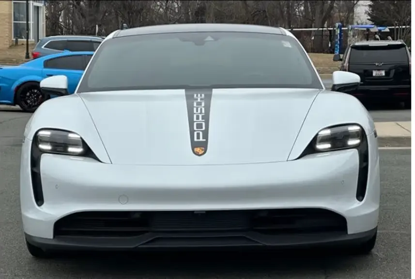 بورش تايكان 2023