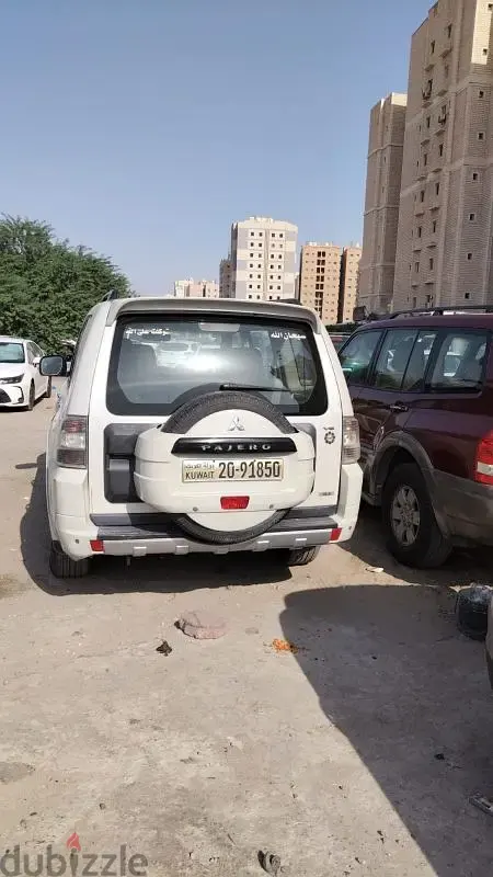 ميتسوبيشي باجيرو 2013