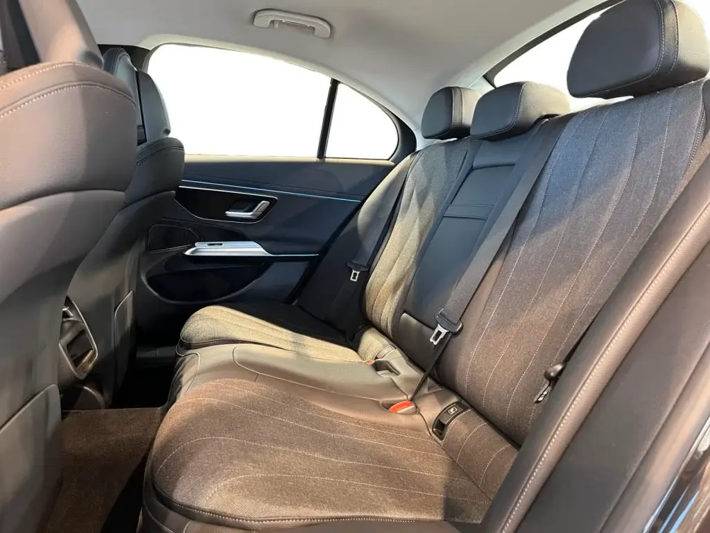 Mercedes Benz E Class 2024