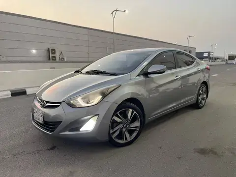 هيونداي إلنترا 2015