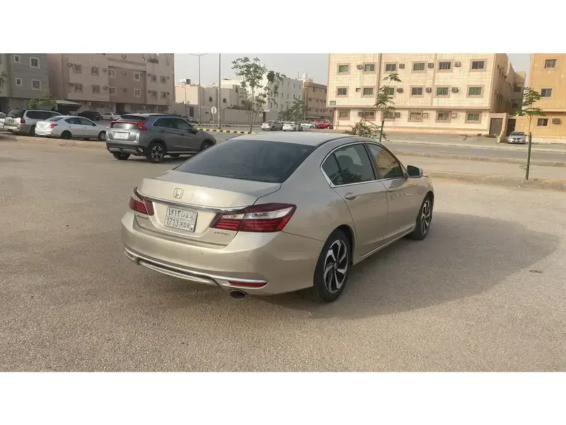 هوندا اكورد 2017