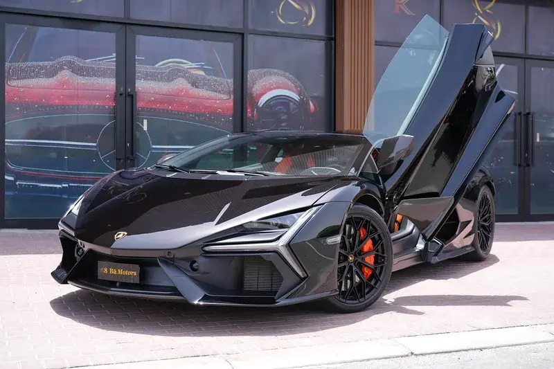 لامبورغيني ريفويلتو 2024