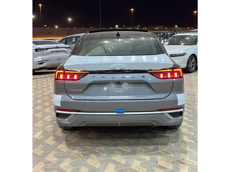 فورد توروس تيتانيوم 2025