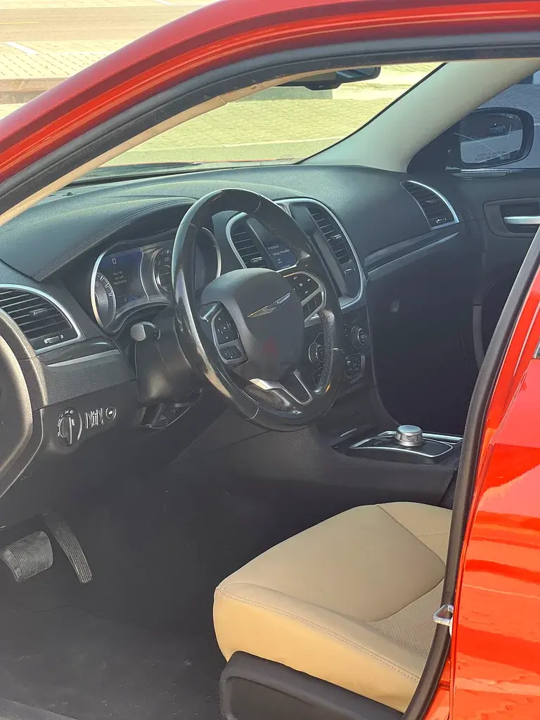 كرايسلر 300C 2021