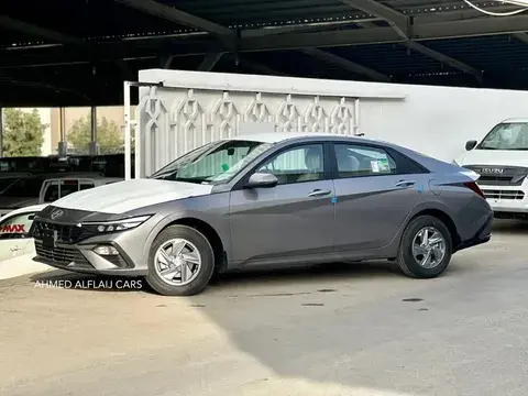 New Hyundai Elantra 2024