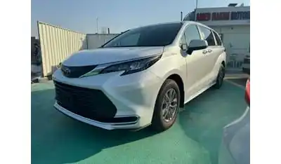 تويوتا سيينا 2.5L HYBRID XLE 2024