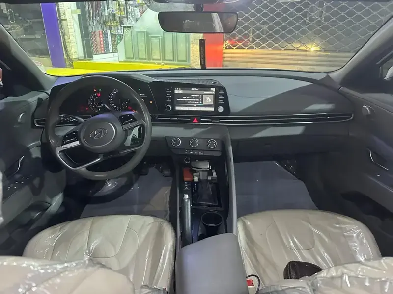 Hyundai Elantra 2023