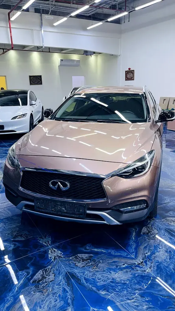 إنفينيتي QX30 2018