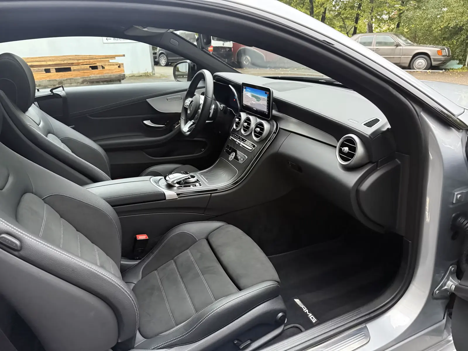 Mercedes Benz C Class 2024